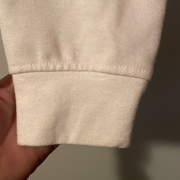 White black and red sweater - Picture 3 of 4